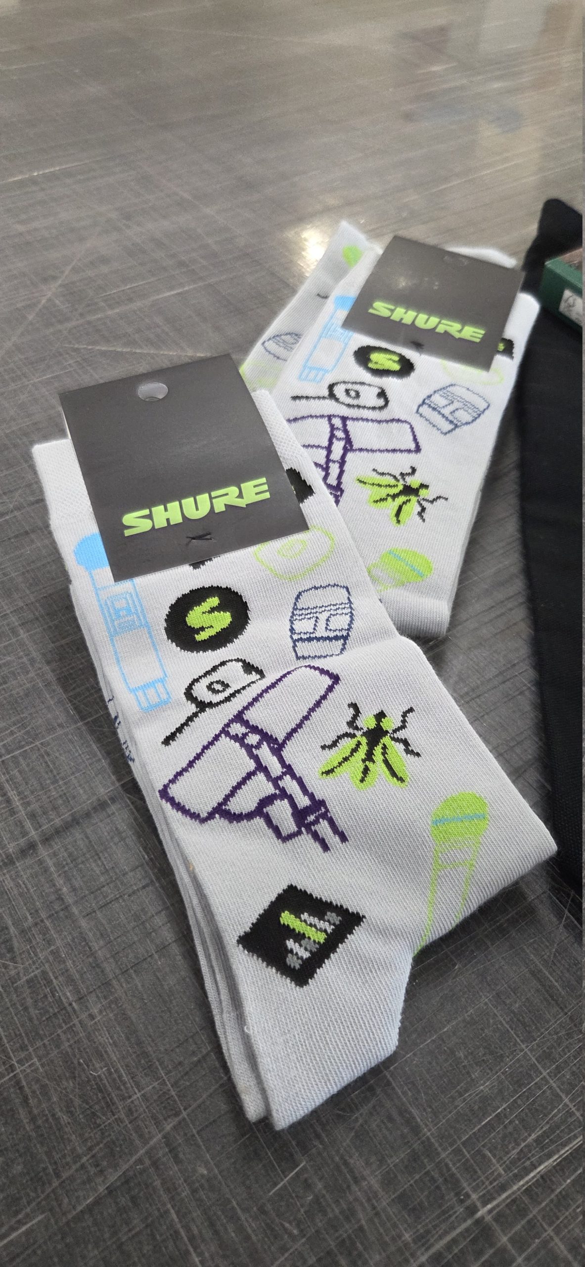Giveaways med eget tryck till festival, spelkort, solglasögon, coasters och burkhållare